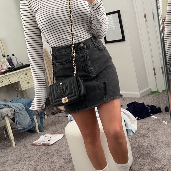 LEVIS HIGH RISE CHARCOAL DENIM SKIRT SIZE 28 - Picture 12 of 12